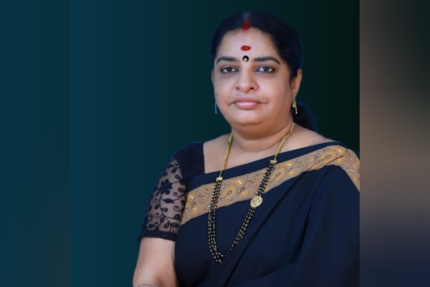 INCENTIVE FOSTER FOUNDATION presents the ‘Best Personality Award’ to DR. RAJANI SREE RAJENDRAN